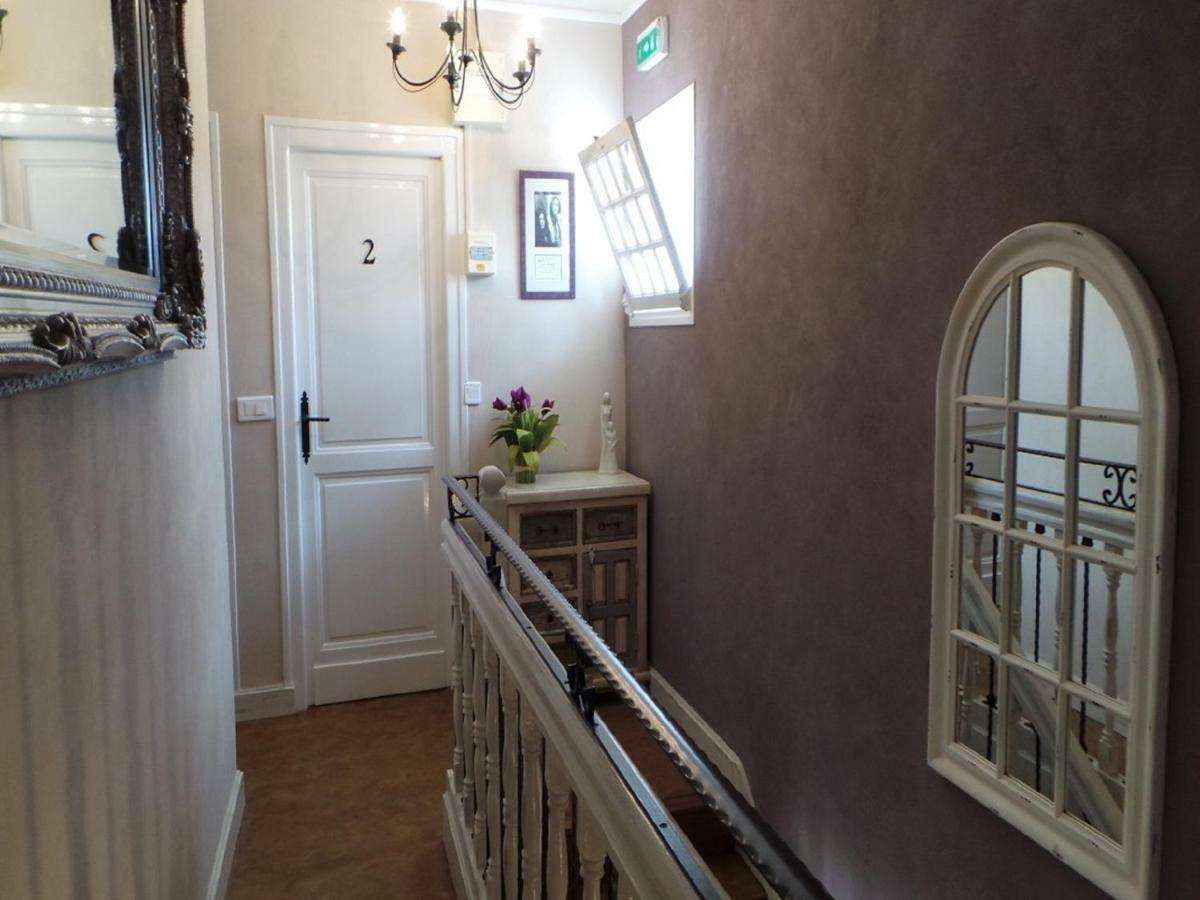 Le Montaigne Bed and Breakfast Saint-Alvère Εξωτερικό φωτογραφία